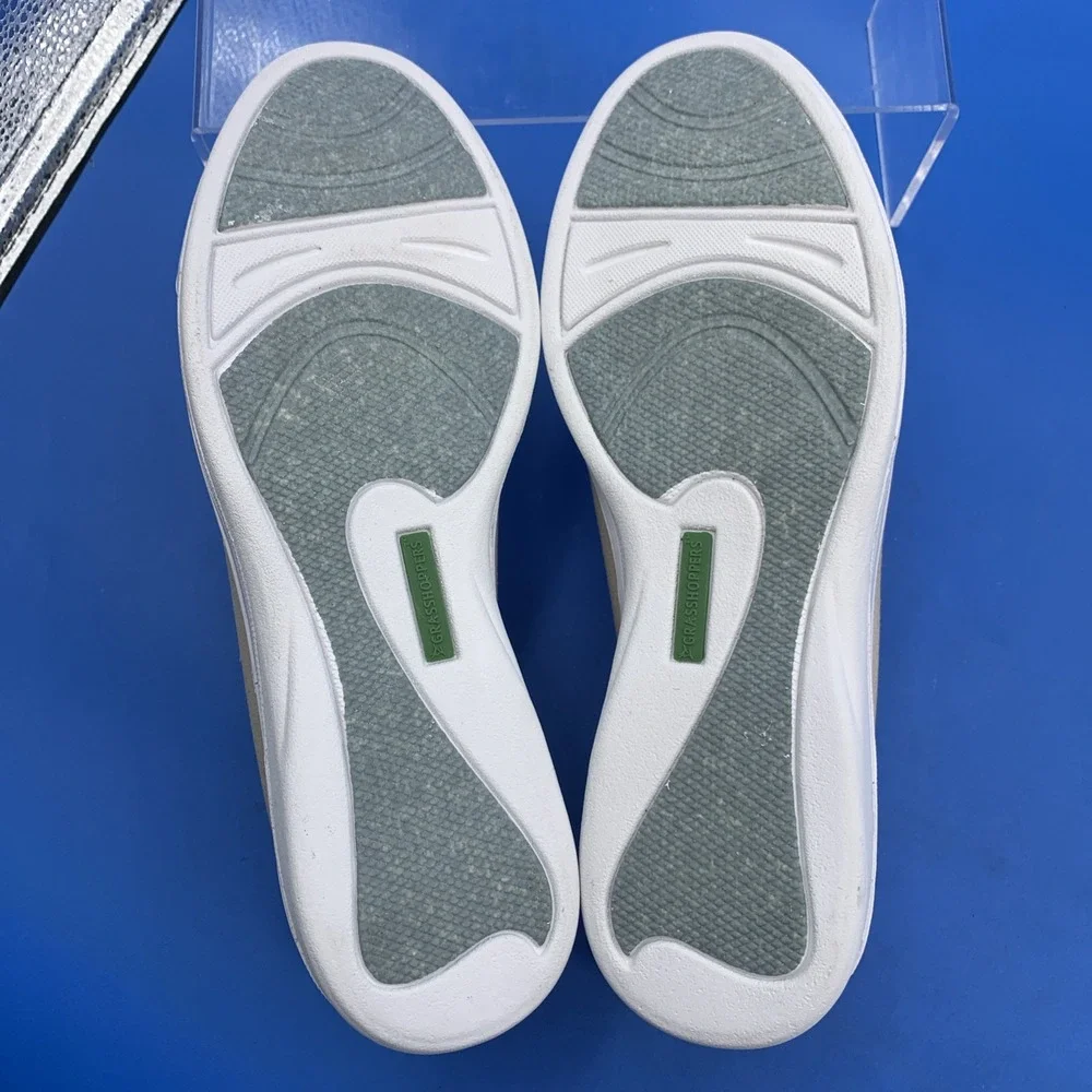 Grasshoppers  Comfort Shoes Slip On Beige Women's Size US 5.5 W WIDE